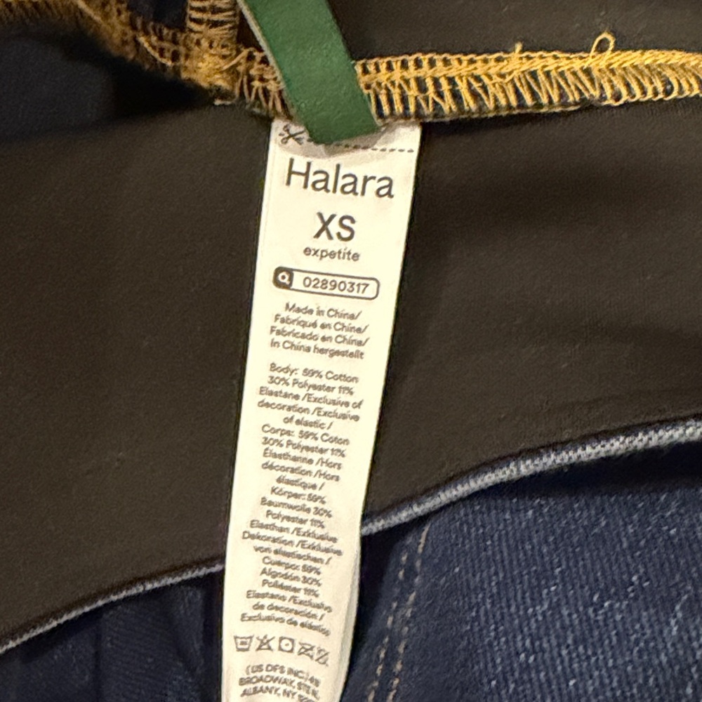 NWT HALARA Dark Blue Flare Jeans - Picture 2 of 3